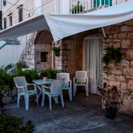 Marina Rooms Komiža Zimmer foto