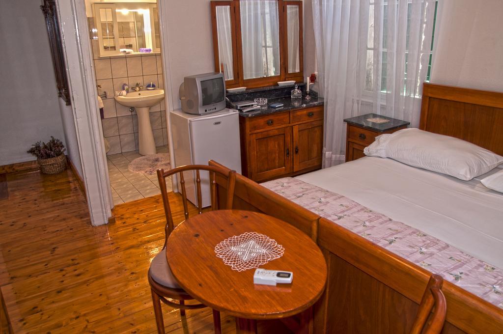 Marina Rooms Komiža Zimmer foto