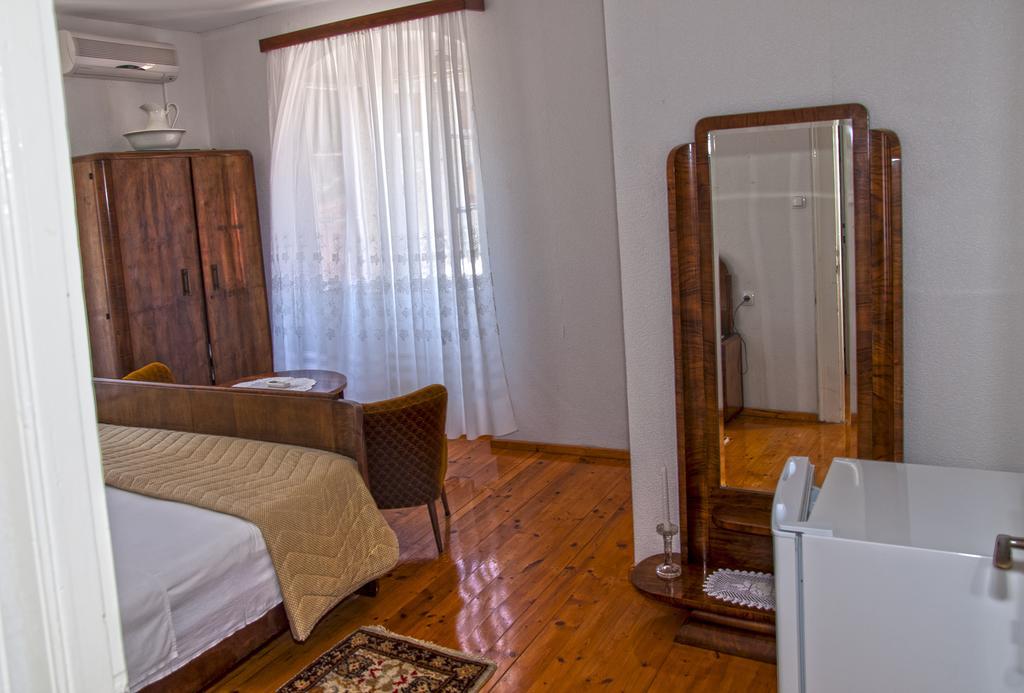Marina Rooms Komiža Zimmer foto